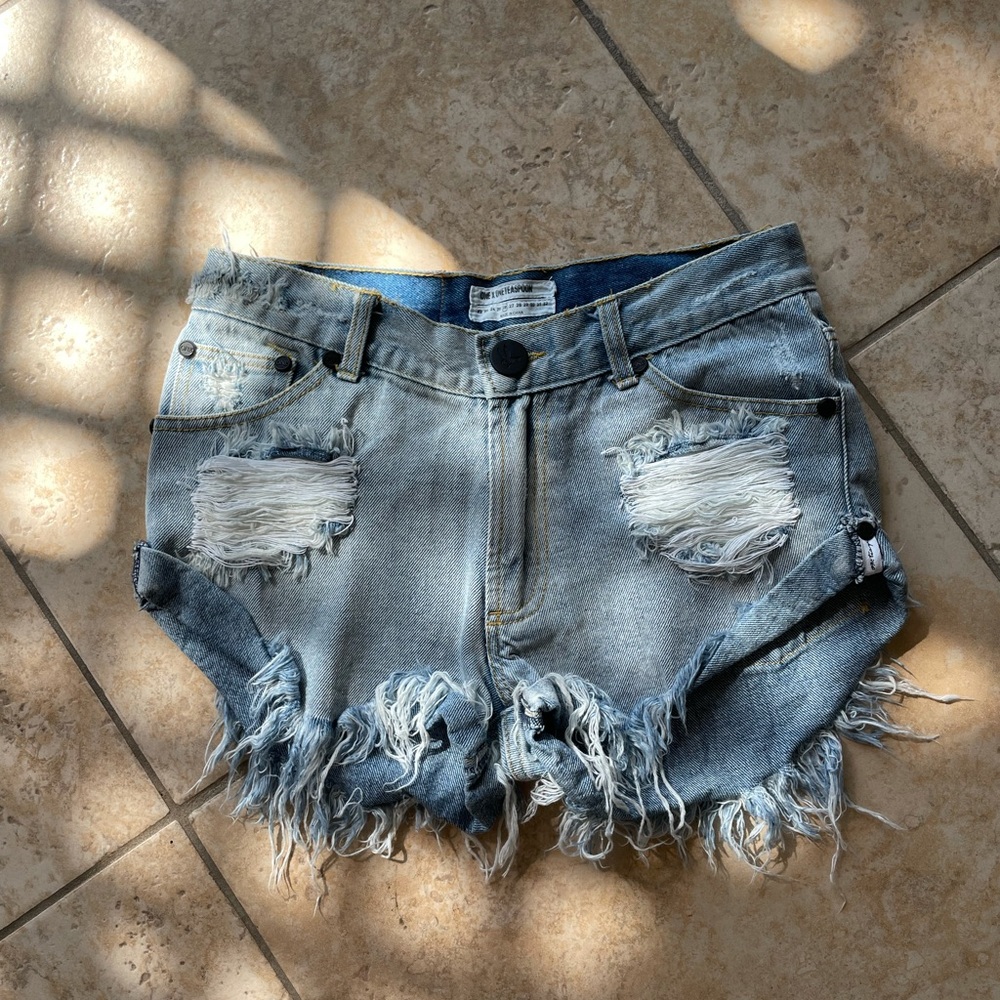 One Teaspoon "bandits" destroyed denim shorts